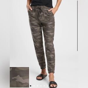 Athleta Camo Farallon Jogger